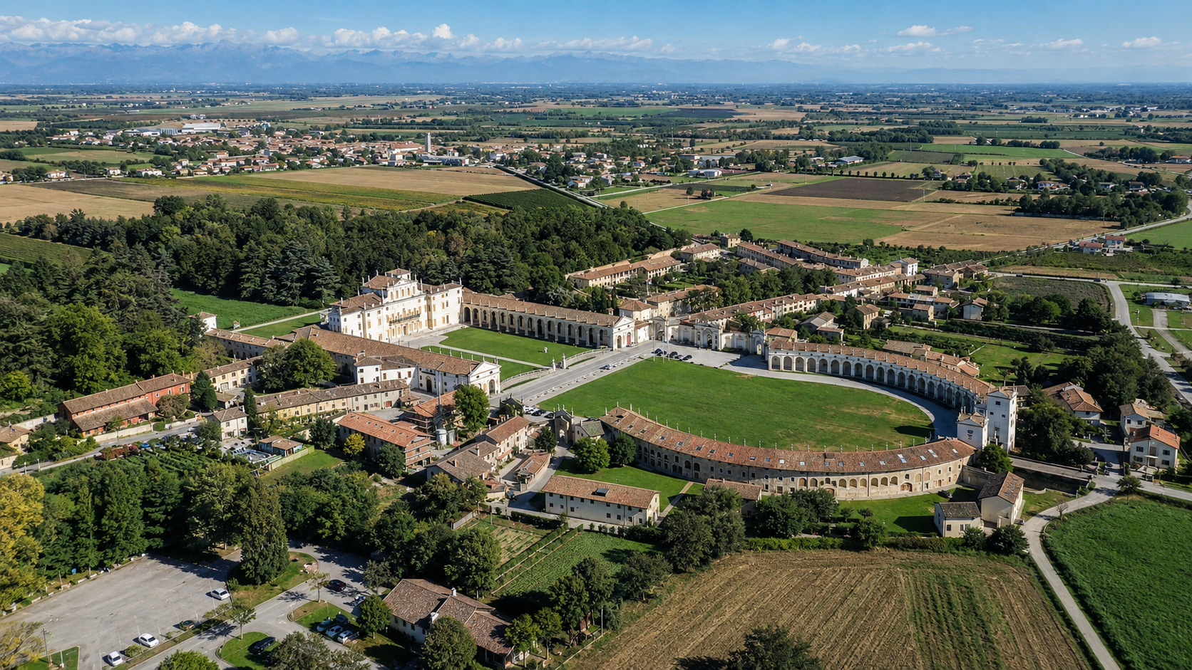 Villa Manin, un luogo affascinante a 20 km dal Casale!
